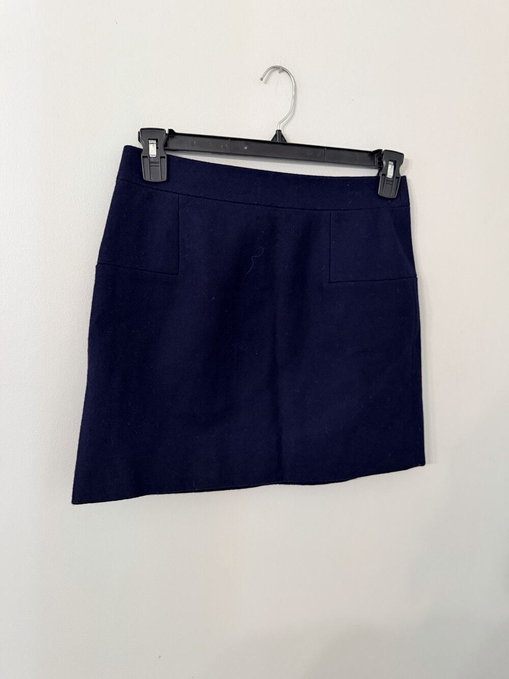 J CREW NAVY BLUEPENCIL SKIRT SIZE 4 WOOL